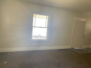 Main picture of 2332 Lakeview Ave