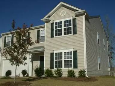Main picture of 200 Picadilly Pl