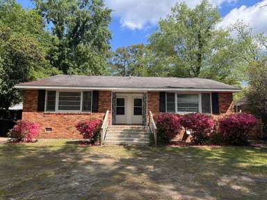 Main picture of 3231 Michigan St