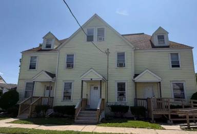 Main picture of 11 Dayton St