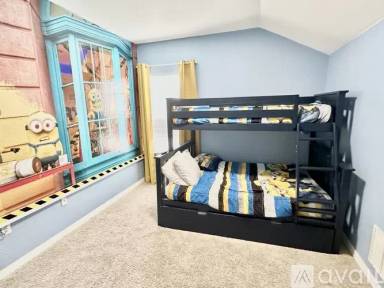 Main picture of 169 Victory Ave