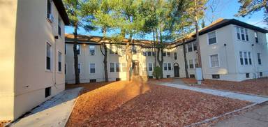 Main picture of 35 Argonne St