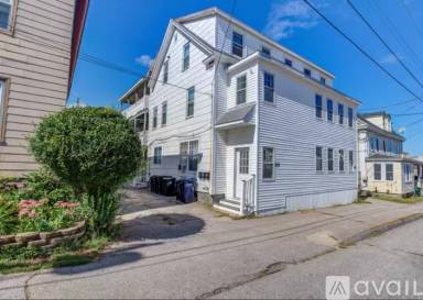Main picture of 64 Bradbury St