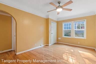 Main picture of 5264 N Williams Ave