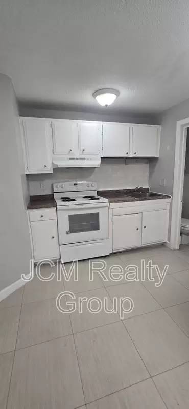 Main picture of 40 Orange St