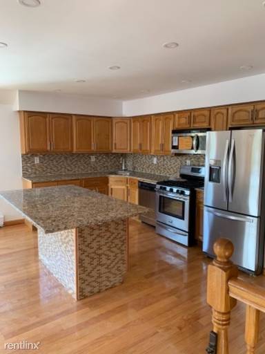 Main picture of 5825 254th St