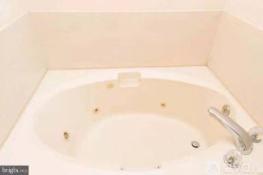 Main picture of 3292 Huntington Cir