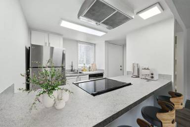 Main picture of 51 Hayes Pl SW