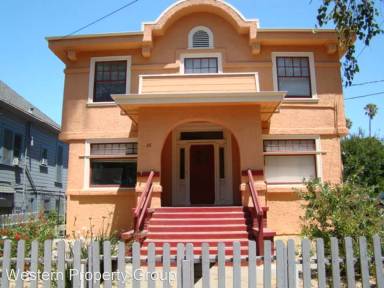 Main picture of 36 S 10th St