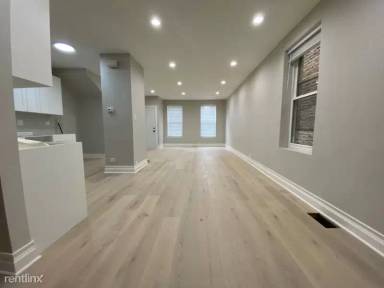 Main picture of 1630 W Pierce Ave