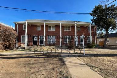 Main picture of 412 SW 17th Ave