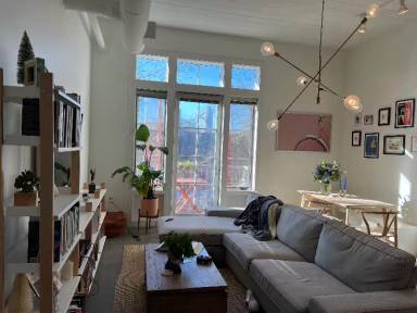 Main picture of 572 Edgewood Ave NE