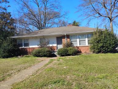Main picture of 8 Brookhaven Dr