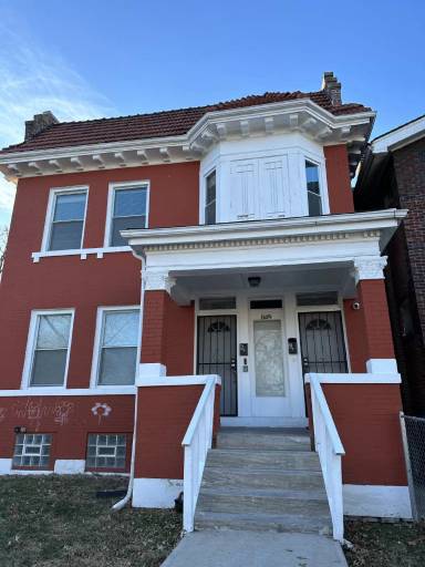 Main picture of 1145 Aubert Ave