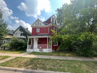 Main picture of 666 Sims Ave