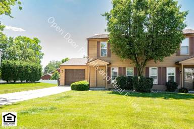Main picture of 5221 Vermont Ln