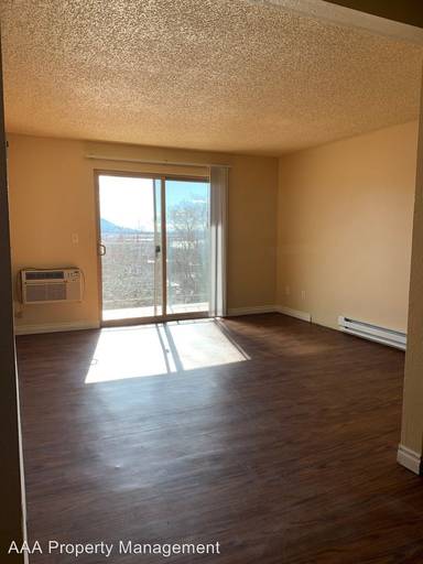 Main picture of 321 N 5th St