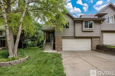 Main picture of 2149 N 121st St