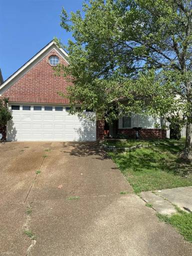 Main picture of 9275 Fletcher Wood Dr
