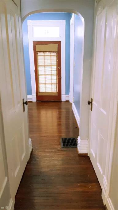 Main picture of 27 E Duncan St