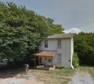 Main picture of 2246 Aragon St