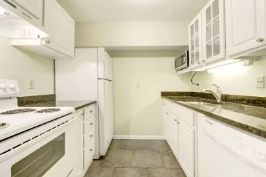 Main picture of 1761 Church St NW