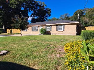 Main picture of 8101 Chapperal Dr
