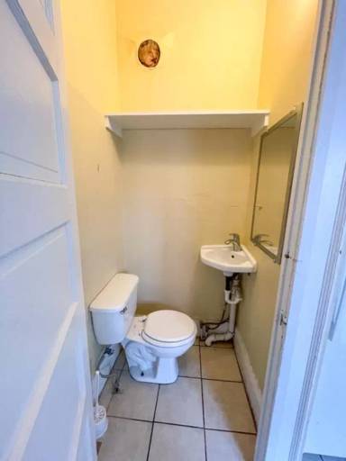 Main picture of 143 Redfield Pl