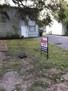 Main picture of 675 E Caston St