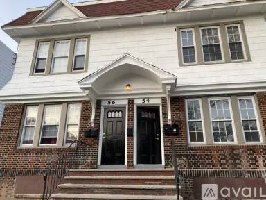 Main picture of 54 Lindsley Pl