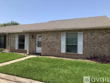 Main picture of 1040 Green Meadow St