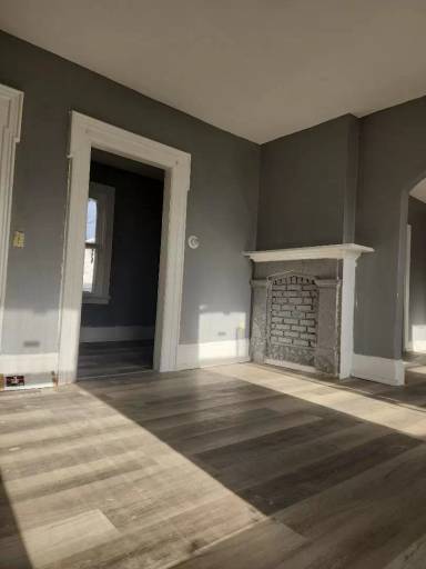 Main picture of 918 Walnut St