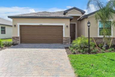 Main picture of 14944 Portico Blvd