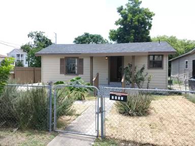 Main picture of 1822 Hays St