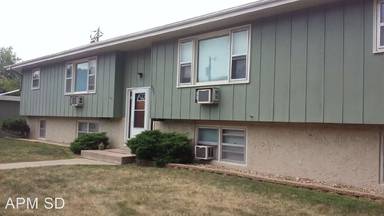 Main picture of 627 W Bennett St