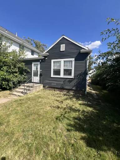 Main picture of 950 Center Point Rd NE