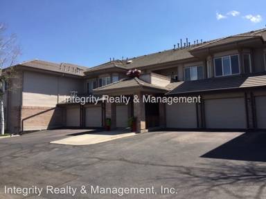 Main picture of 940 E Plum Creek Pkwy