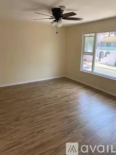 Main picture of 1477 S Holt Ave