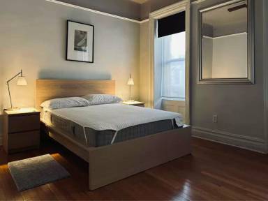 Main picture of 100 Hamilton Pl