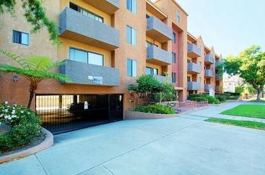 Main picture of 3745 Glendon Ave