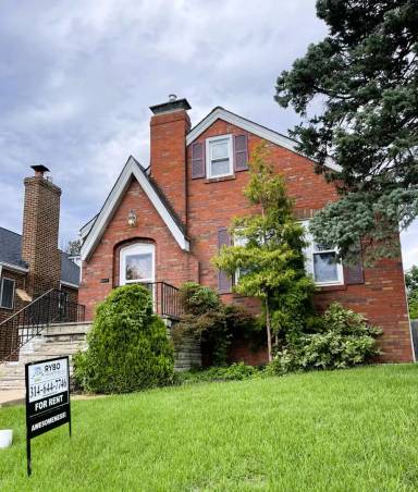 Main picture of 5621 Pernod Ave
