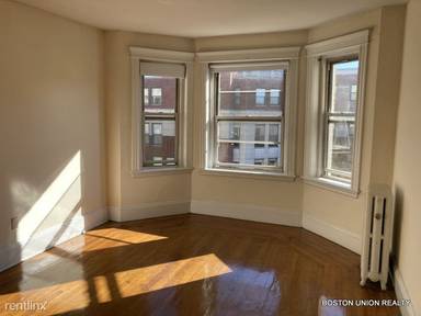 Main picture of 110 Peterborough St