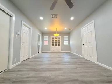 Main picture of 339-341 W Garfield Ave