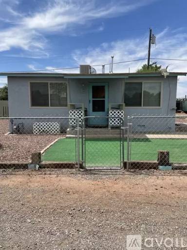 Main picture of 1327 Tapia Blvd SW