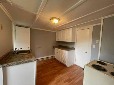 Main picture of 9 Meadow St