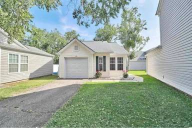 Main picture of 126 Whitehaven Ct