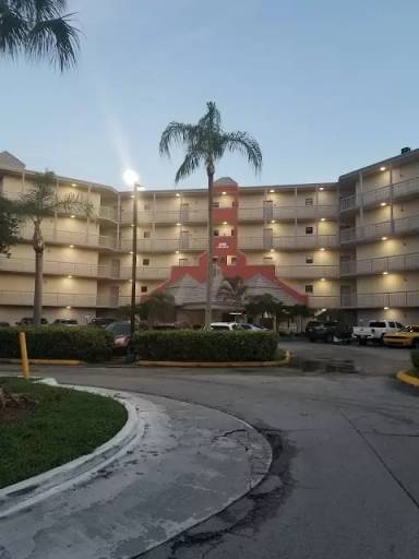 Main picture of Las Vistas At Doral