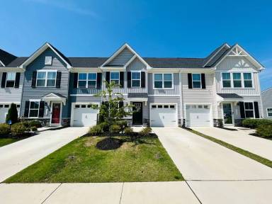 Main picture of 7246 Peyton Randolph Ln