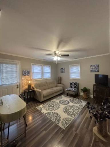 Main picture of 2411 Park Ave