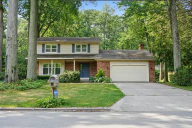 Main picture of 1008 Forest Hills Dr